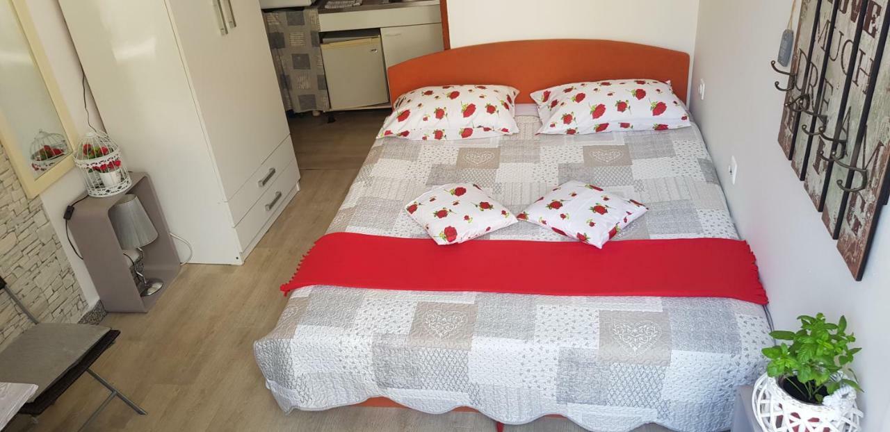 Apartment Rosse Split Buitenkant foto